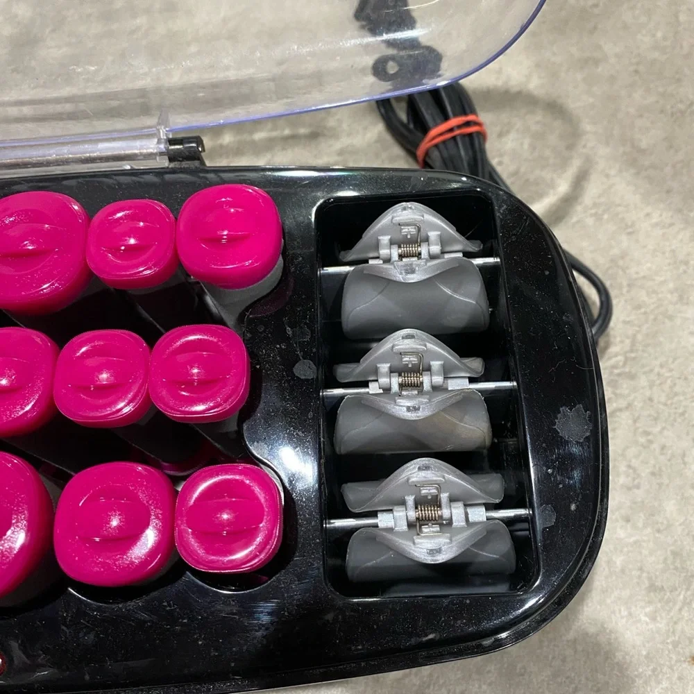 Conair Xtreme Instant Heat Multi-Size Hot Rollers w/ 3 Heated Clips - CHV26HCXR - Picture 3 of 3